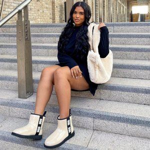 New Ugg Classic Clear Mini Ribbon Red size 8/9/10